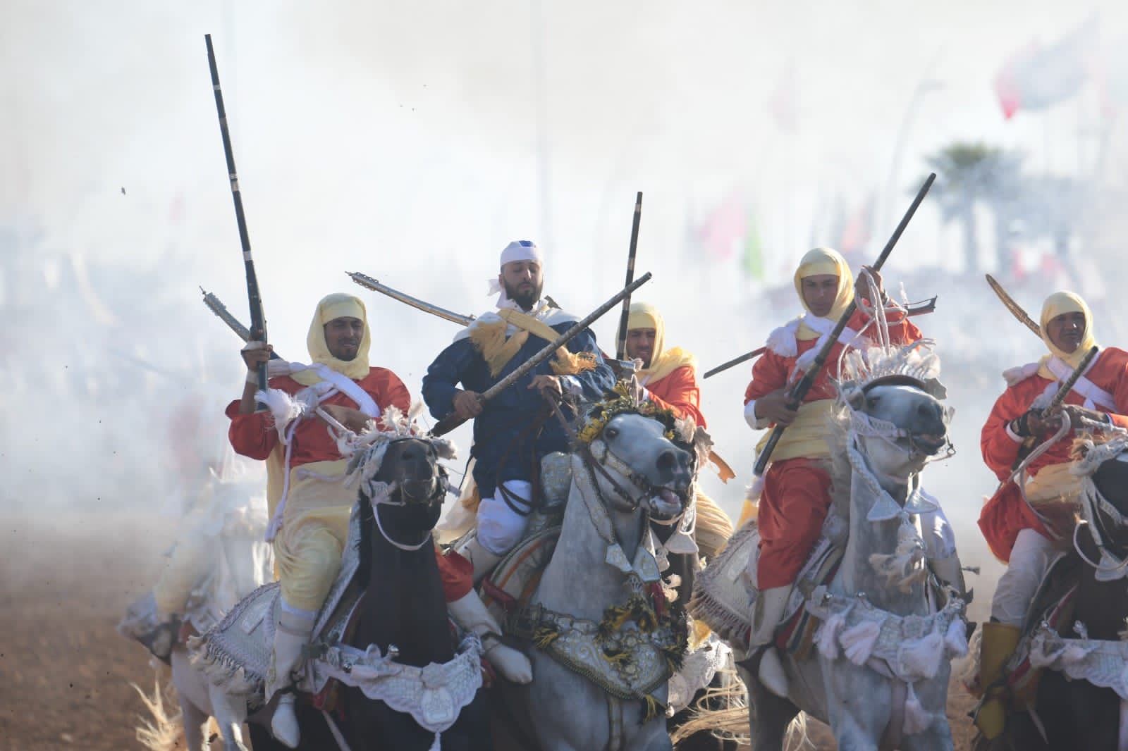 115 سربة وأزيد من ألفي فرس يسجله موسم مولاي عبد الله أمغار واهتمام واسع من قبل البعثات الدبلوماسية بهذا الموروث الثقافي الأصيل.